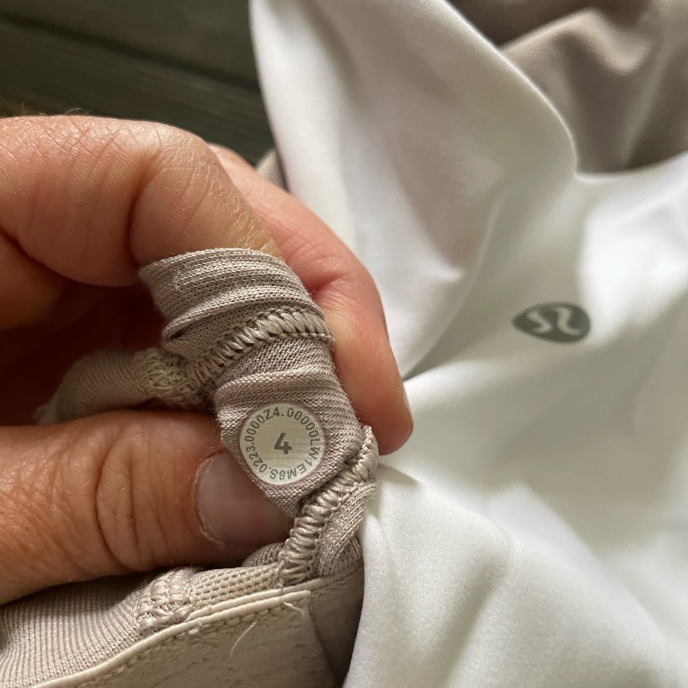Lululemon Athletica White Tank Top - Picture 4 of 6